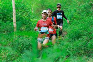 BIB: 1090, 2001
                            <button type="button" onclick="openModal(22094301)" class="btn btn-primary btn-sm float-right btn-popup" data-toggle="modal" data-target=".modal-high-quality">
                        <i class="fas fa-shopping-cart"></i> Add to Cart
                    </button>
                                            <button type="button" onclick="isThisMe(22094301, true)" class="btn btn-success btn-sm float-right btn-popup btn-isme hidden" data-toggle="tooltip" data-placement="bottom" title="นี่คือรูปของคุณใช่ไหม คลิกที่นี่เพื่อเอาเข้าอัลบั้ม">
                        <i class="fas fa-plus"></i> Add to album
                    </button>
                    <button type="button" onclick="isThisMe(22094301, false)" class="btn btn-warning btn-sm float-right btn-popup btn-isnotme hidden">
                        <i class="fas fa-ban"></i> Remove from album
                    </button>